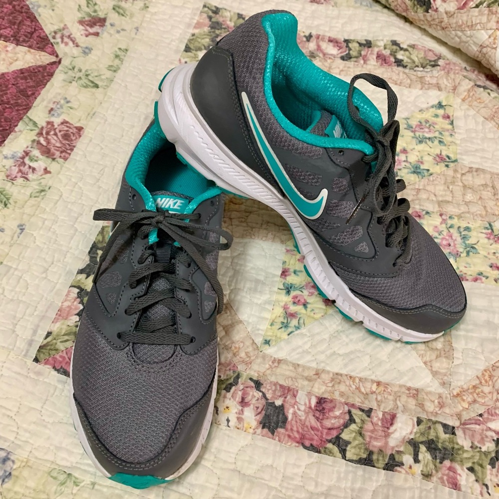 Women’s Nike athletic shoes